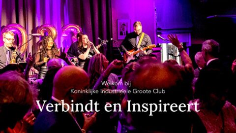 Streamer van de homepage met diverse leden in beeld